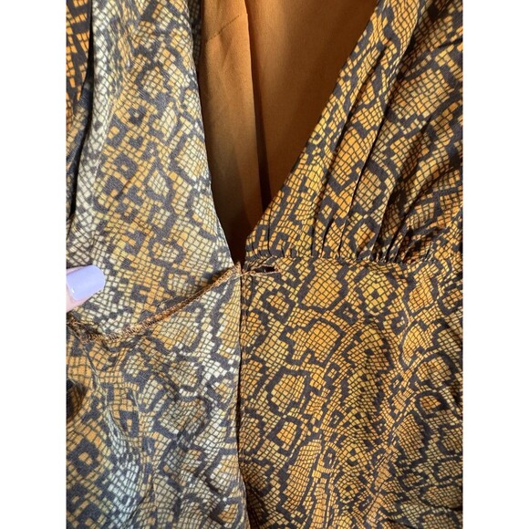 French Connection Women's Orange Brown Snakeskin Wrap Blouse Long Sleeve Chiffon - Picture 6 of 16